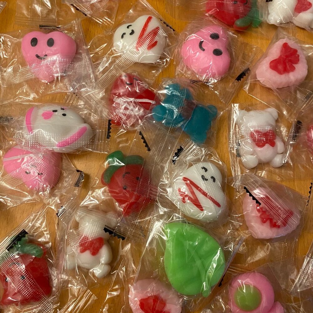 30 Packs of Valentine’s Day Kawaii Mochi Squishy Toys Party Favors